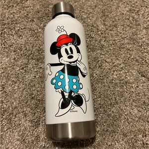 William Sonoma, Minnie, mouse water cup